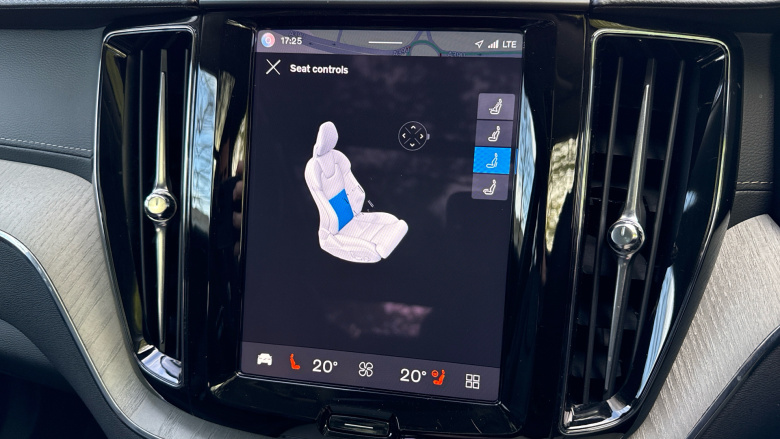 Volvo XC60 2.0 T8 [455] PHEV Ultra Dark 5dr AWD Geartronic Estate